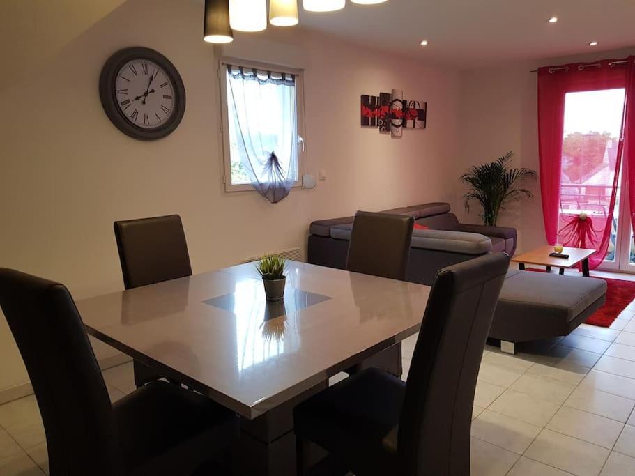 Logement Plein Centre De Plerin A Proximite Des Plages Et Des Commerces Buitenkant foto